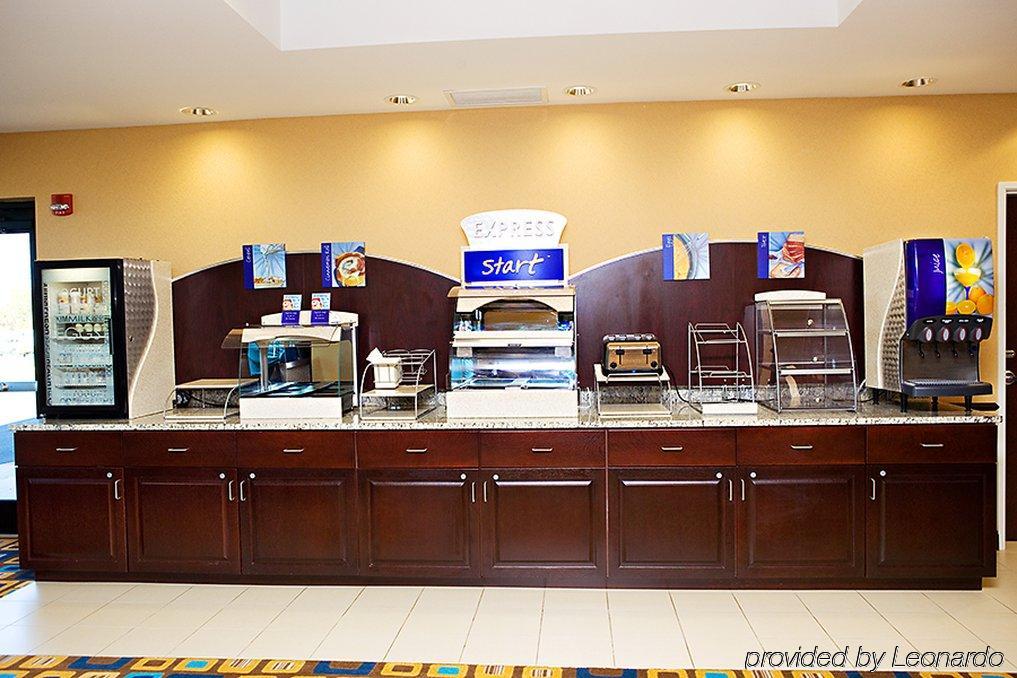 Holiday Inn Express & Suites Youngstown West I 80, An Ihg Hotel Ресторан фото