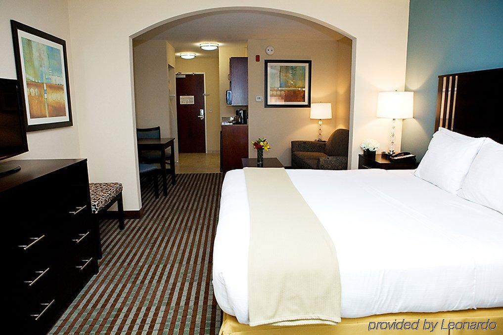 Holiday Inn Express & Suites Youngstown West I 80, An Ihg Hotel Номер фото