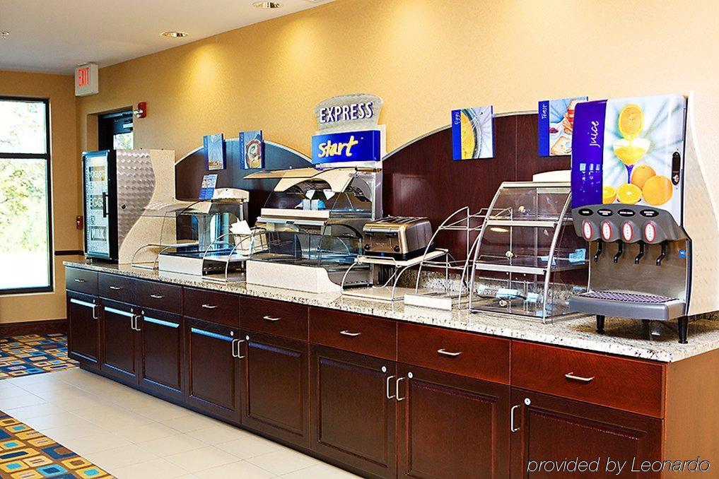 Holiday Inn Express & Suites Youngstown West I 80, An Ihg Hotel Ресторан фото