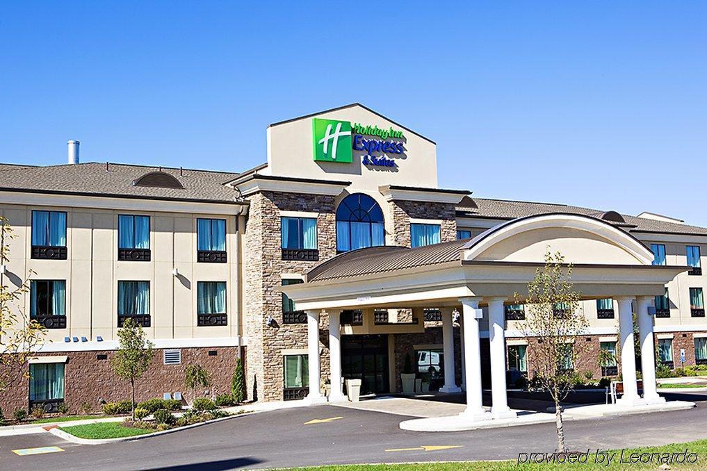 Holiday Inn Express & Suites Youngstown West I 80, An Ihg Hotel Екстер'єр фото