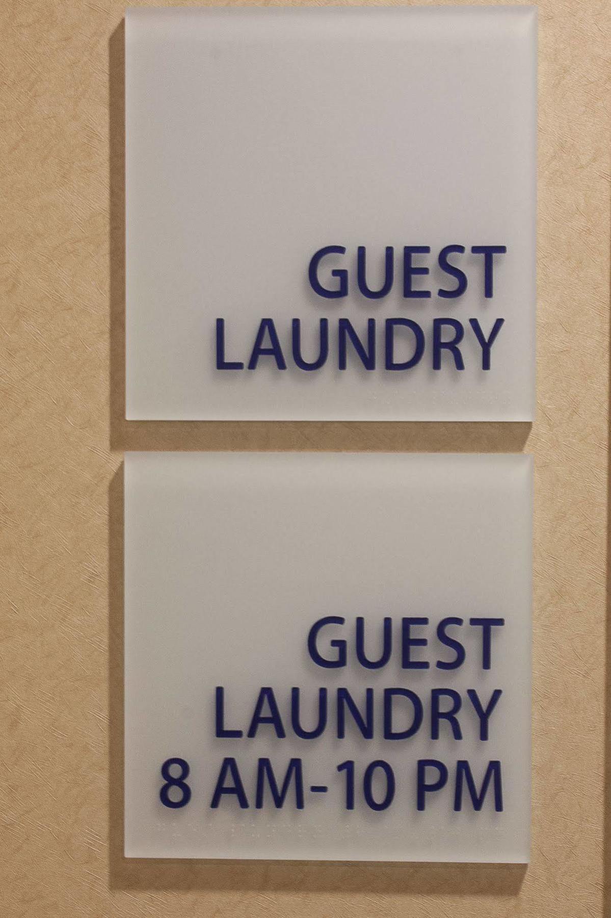 Holiday Inn Express & Suites Youngstown West I 80, An Ihg Hotel Екстер'єр фото